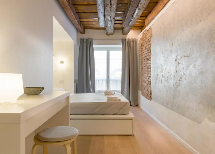 Affresco Arti E Mestieri 1 - Affresco Arti E Mestieri 2 베로나