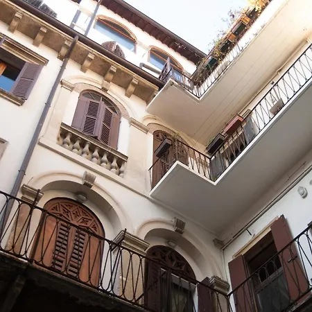 Apartmán Affresco Arti E Mestieri 1 - Affresco Arti E Mestieri 2 *